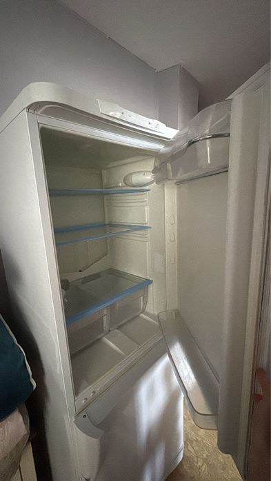 Холодильник на запчасти