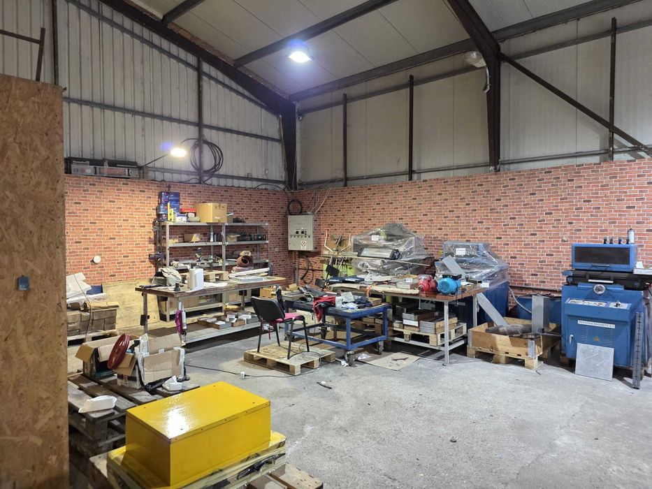 Hala de inchiriat - Oradea, Episcopia str. Santaului nr.27