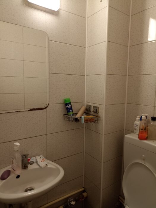 Închiriez garsonieră,zona Energia,etaj 1, mobilată și utilată