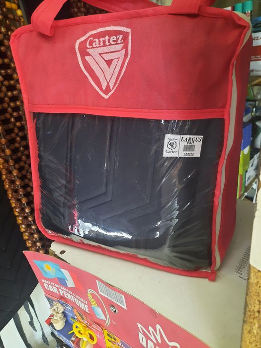 Чехлы для автомобилей