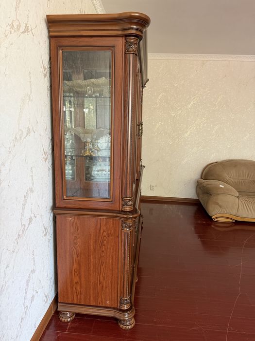 Сервант горка комод