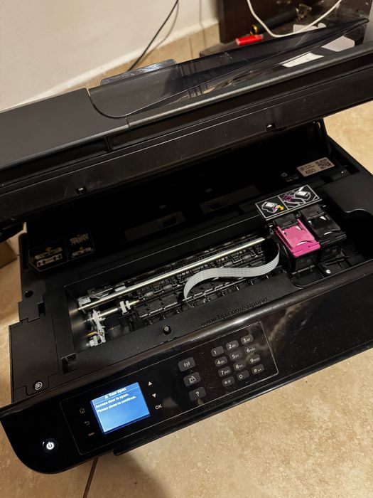 Imprimantă multifunctională HP Deskjet Ink Advantage 4645