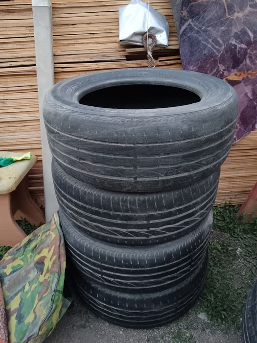 Летние шины 215/55/16