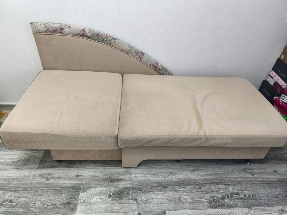 Продам диван-кровать.