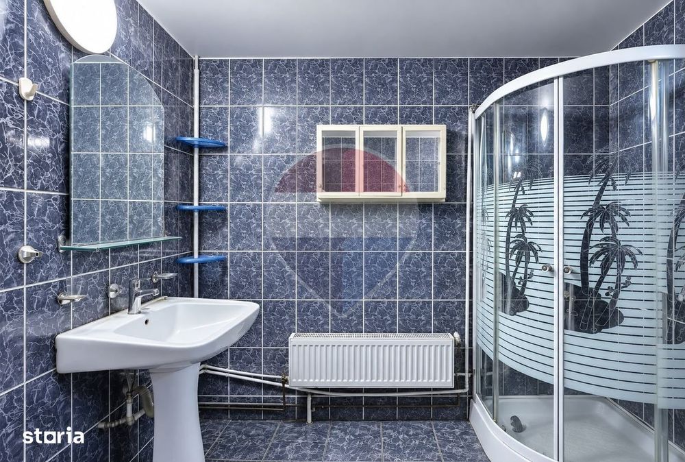 Restaurant și Pensiune/Apartament Onești