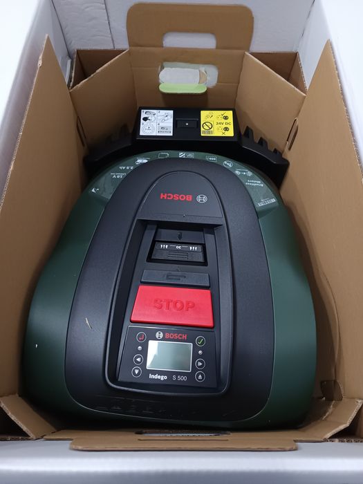 Robot tuns iarba BOSCH NOU