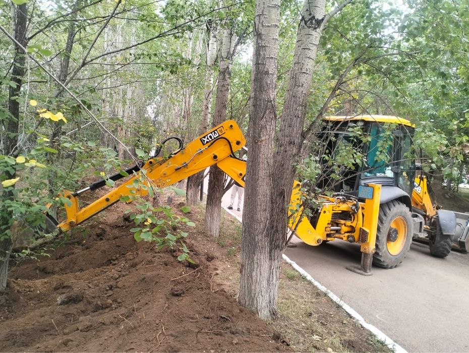 Экскаватор погрузчик 3в1, гидромолт,ковщ 60 40