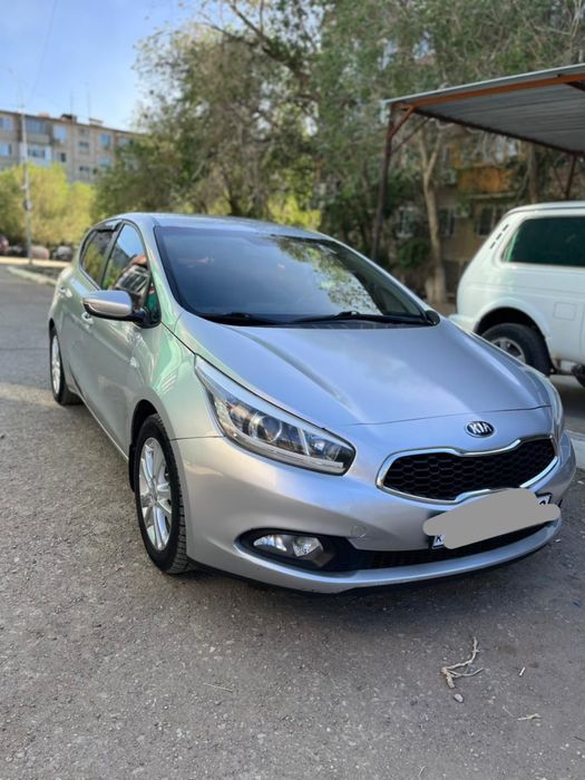 В продаже Kia Ceed JD 2015 года