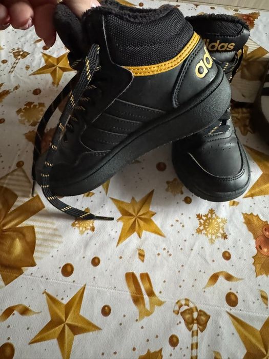 Ghete si adidași adidas