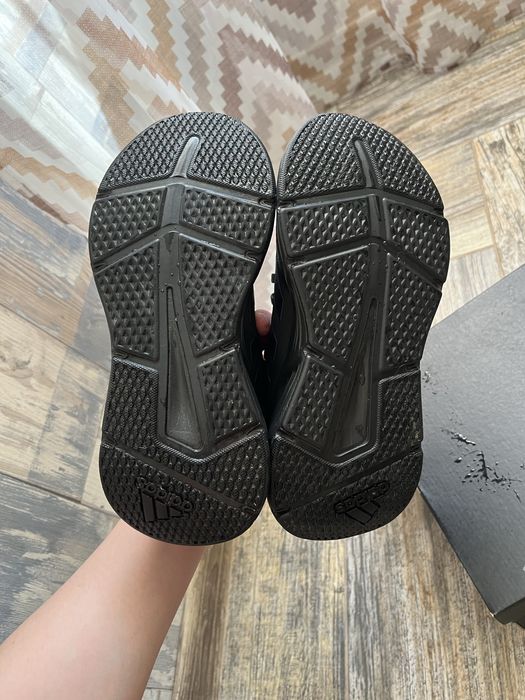 Кроссовки Addidas 36 размер