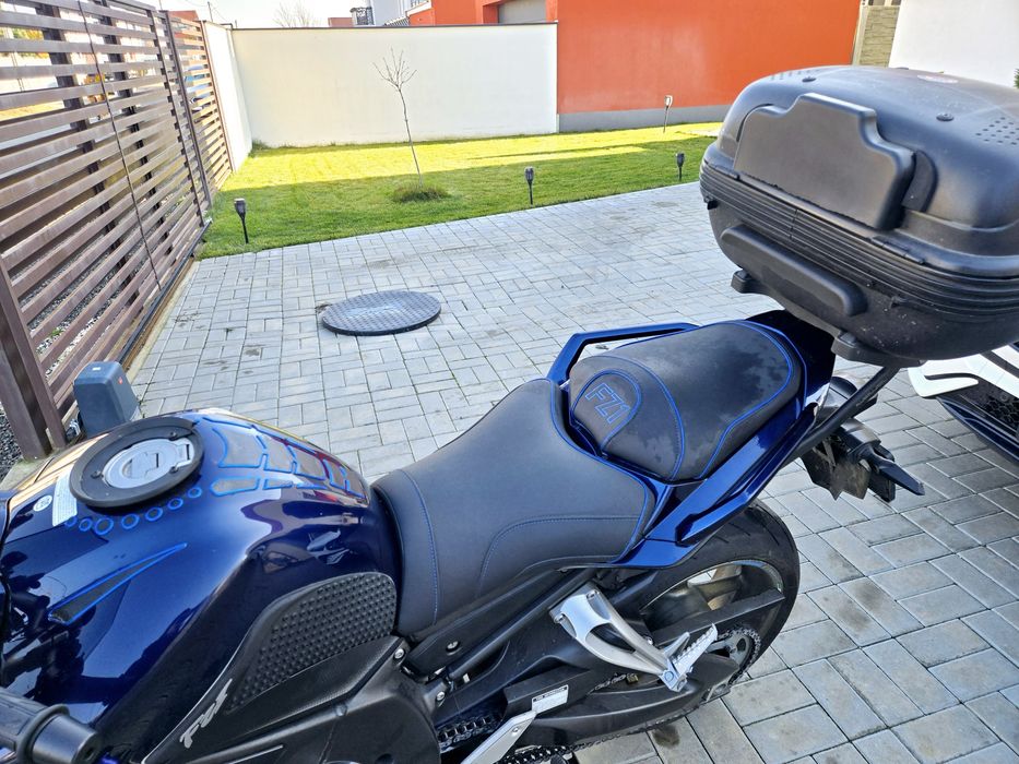 Vând Yamaha FZ1 fazer