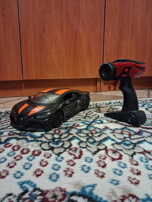 Машина на пульте управление