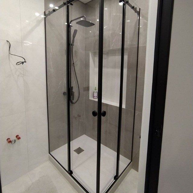 Душга ойна. Душ кабины