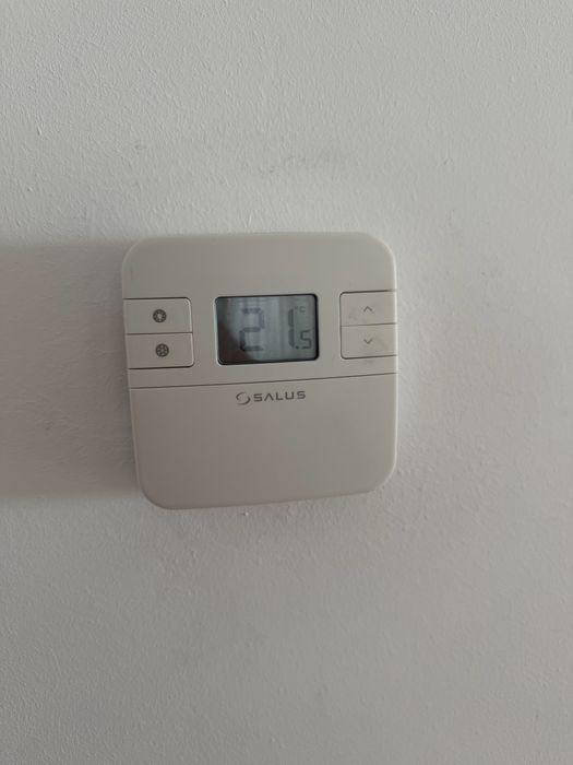 Termostate wireless cat si cu fir