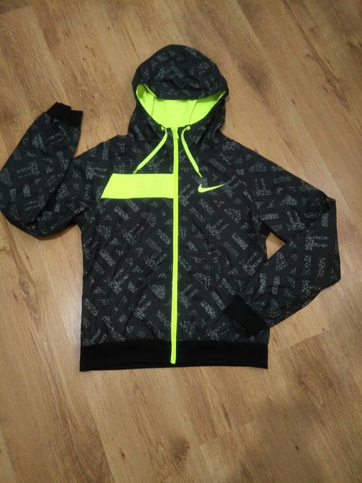 Jachetă damă Nike mărimea M