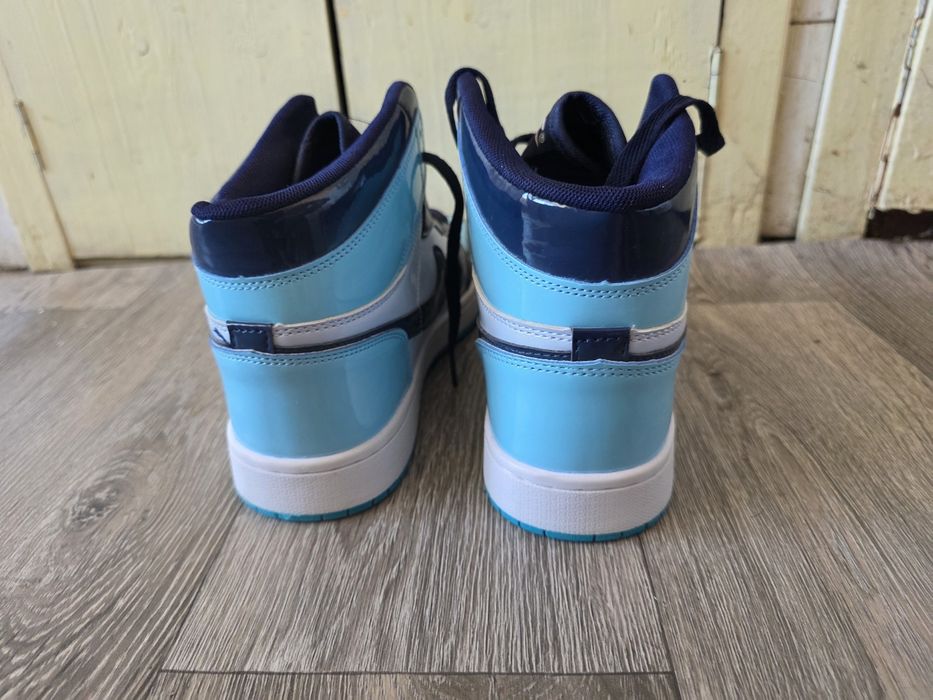 Nike Air Jordan 1 Retro High OG “Obsidian / University Blue” 41/42