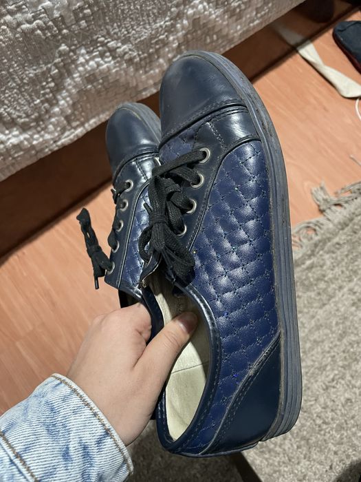 38 размер, кожа, удобные!