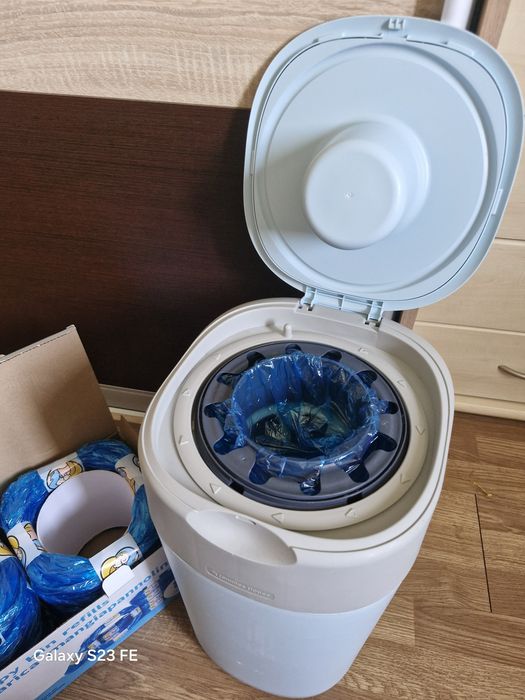 Кош за памперси Tommee Tippee + 10 резервни ролки