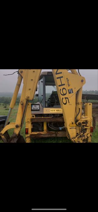 Багер New Holand