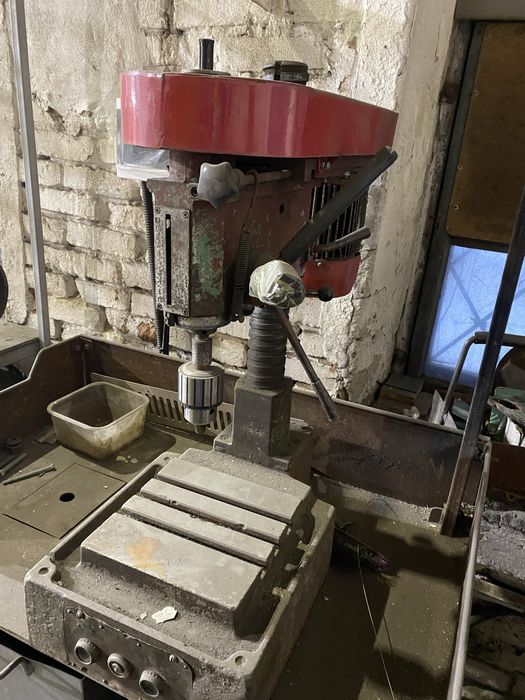 Настольно-сверлильный станок 2М112 (СССР)