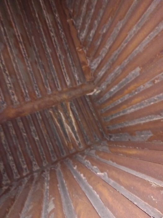 Katyol kòmirda ishlaydi..