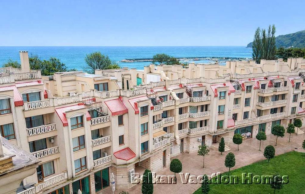 Продава се Тристаен апартамент в с. Аспарухово, Област Варна - 92 кв.м за 909 €/кв.м - Снимка #8