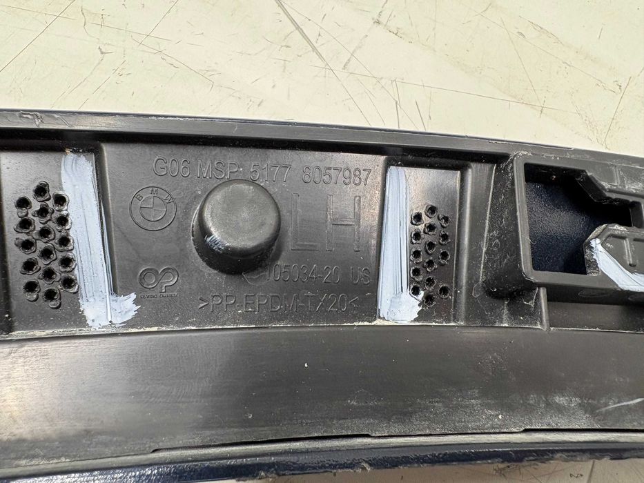 Предна Лява Вежда За БМВ Г06 М-Пакет  BMW G06 M FL