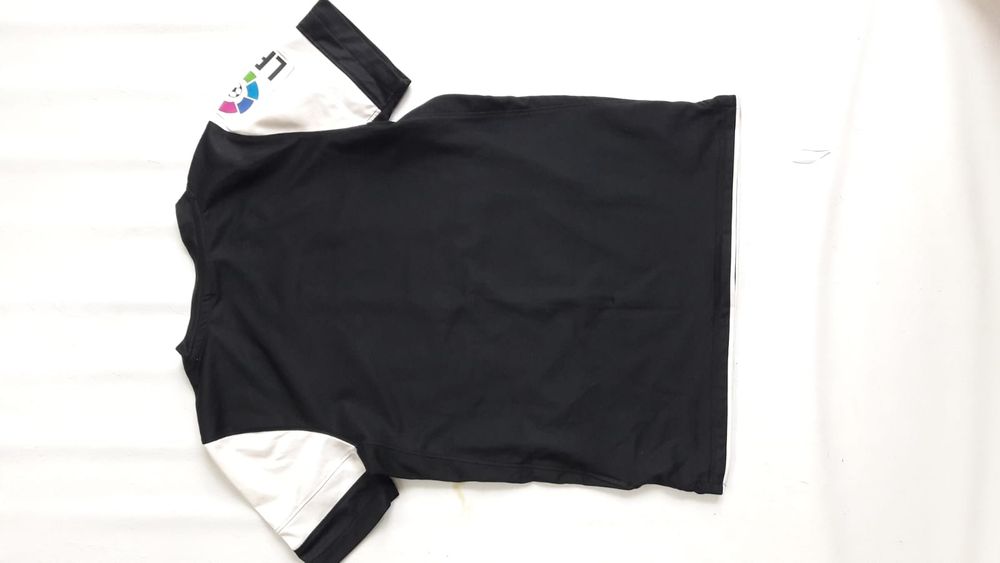 Tricouri originale Adidas și Nike