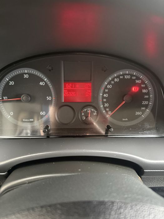 Vand Volkswagen CADDY cu locuri 1.9 tdi motorina