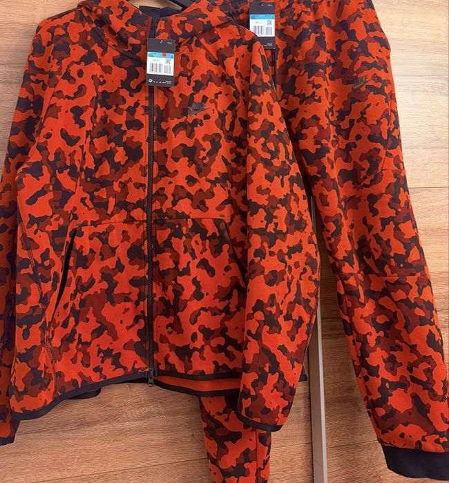 Nike tech camouflage XL