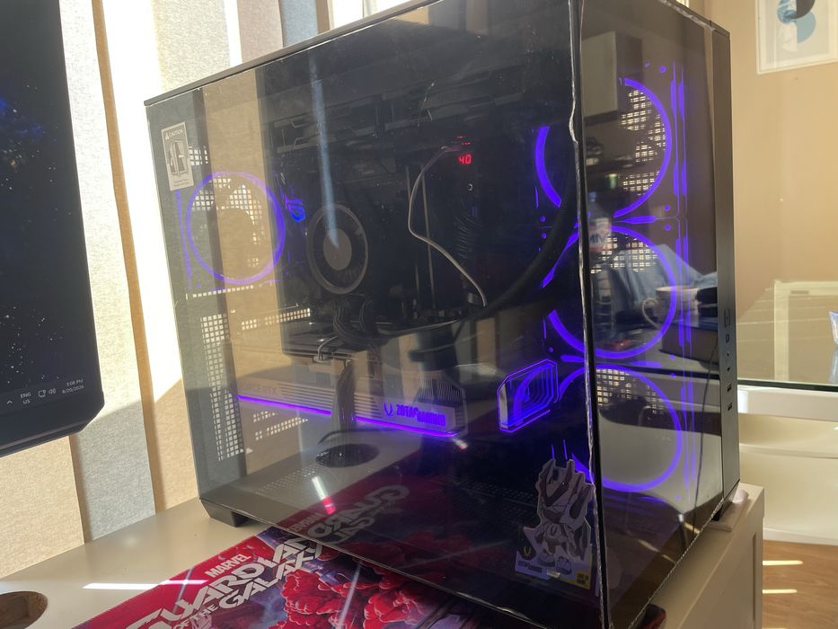 Геймърски компютър RTX 5080 / Ryzen 7 9800X3D / 4TB Gen5 / Гаранция