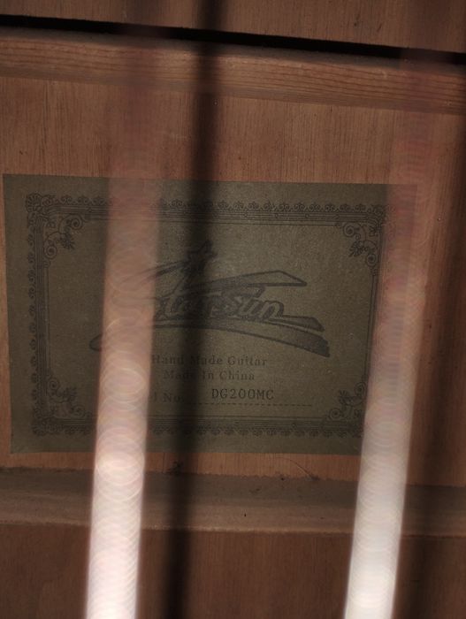 Продаётся Гитара