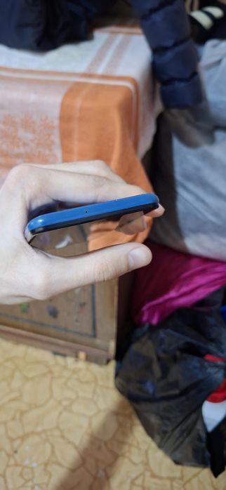 Samsung Galaxy A50 4/64 sotiladi.
Holati yaxshi, hamma joyi ishlaydi.