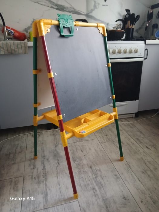 Детский мольберт