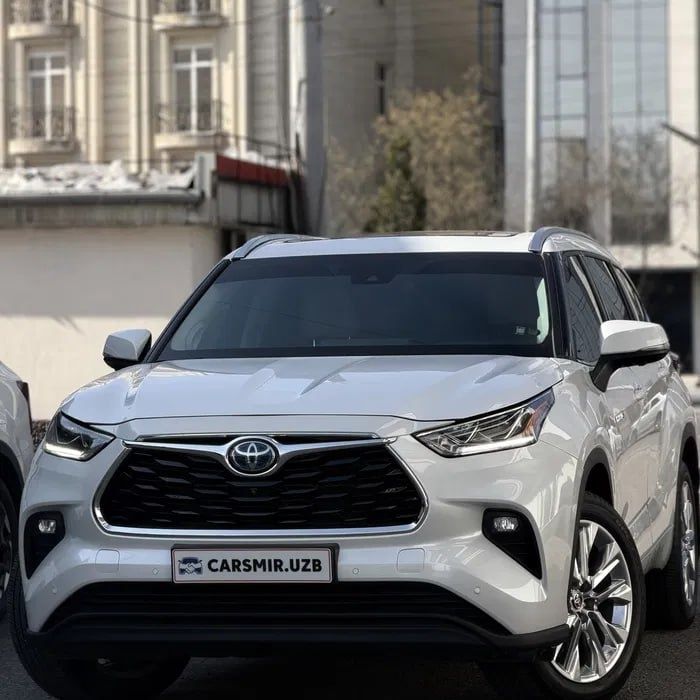 Toyota Highlander Hybrid 2022 — идеал ҳолатда
Toyota Highlander Hybrid