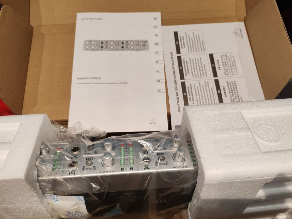 Mini Amp 800 Behringer