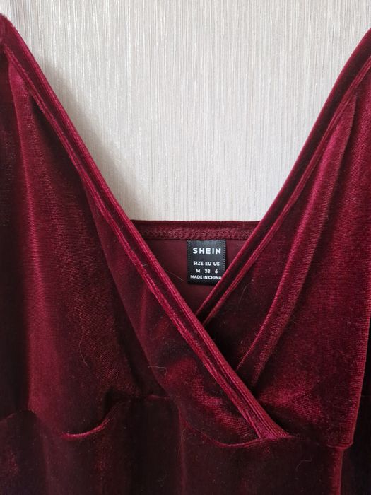 Платье М  бархат бордовое