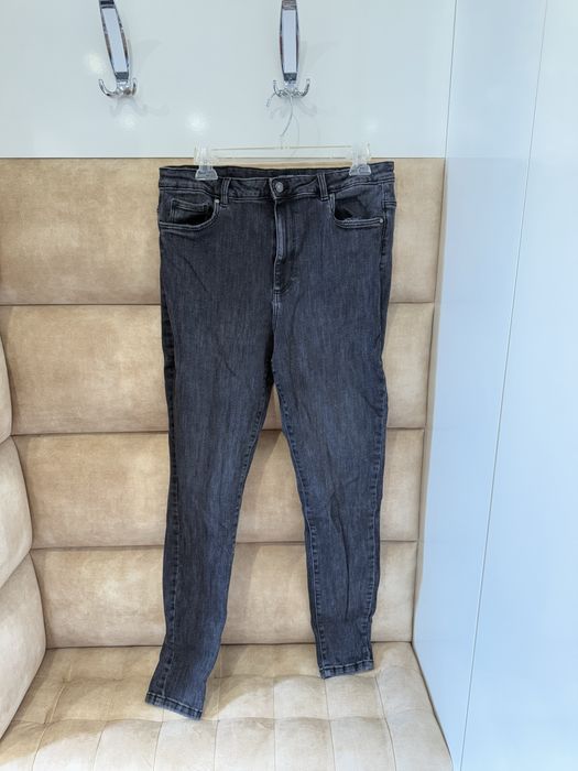 Дамски дънки големи размери