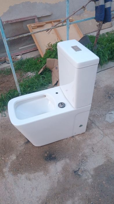 Сантехника унитаз