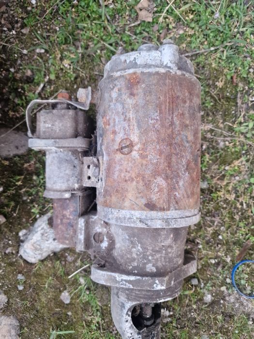 Авточасти за камион Зил и Газ 66