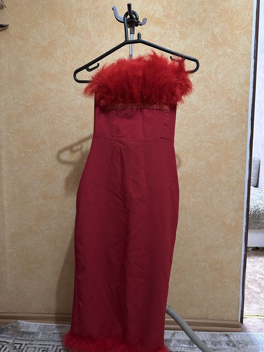 Платья вечерние,46 размер-М,4 платья