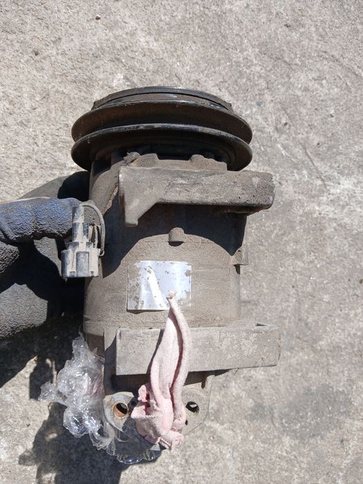 Компресор климатик NISSAN ALMERA TINO 00-05г. 2.2 114кс.