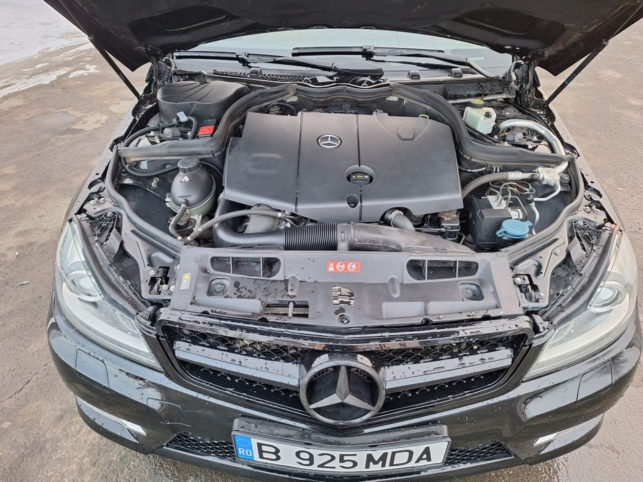 Vand Mercedes C class 4 matic automat jante AMG webasto Avangarde