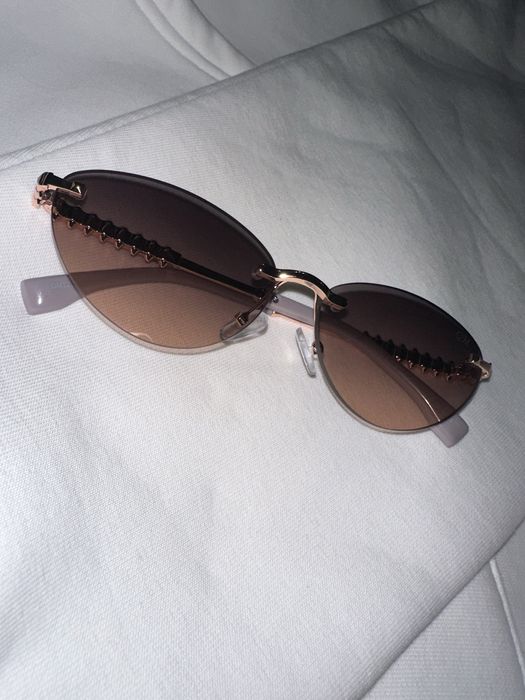 Модерни слънчеви очила