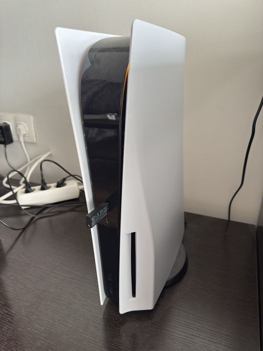 ОФЕРТА!PS5/3 джойстика/Charging Dock/5 Games