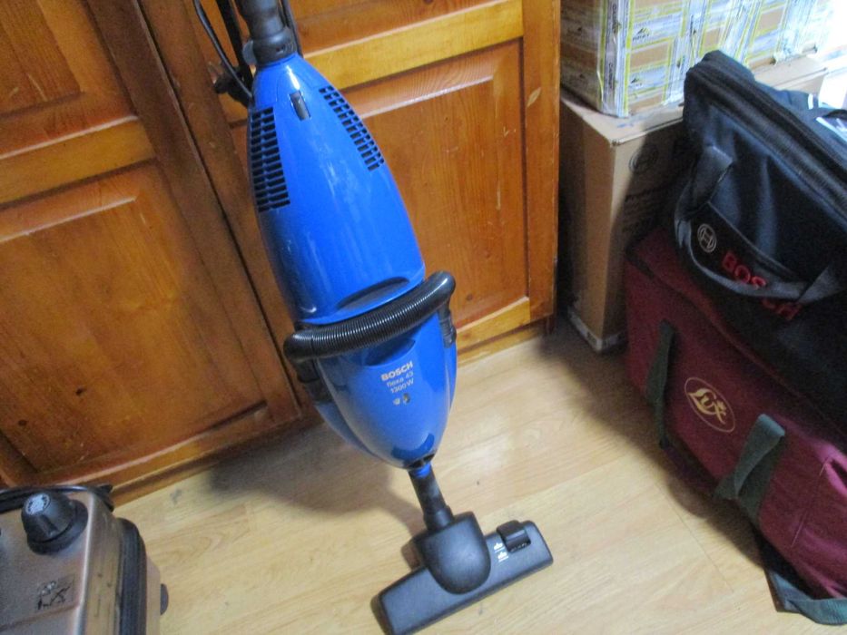 aspirator bosch 1300-W