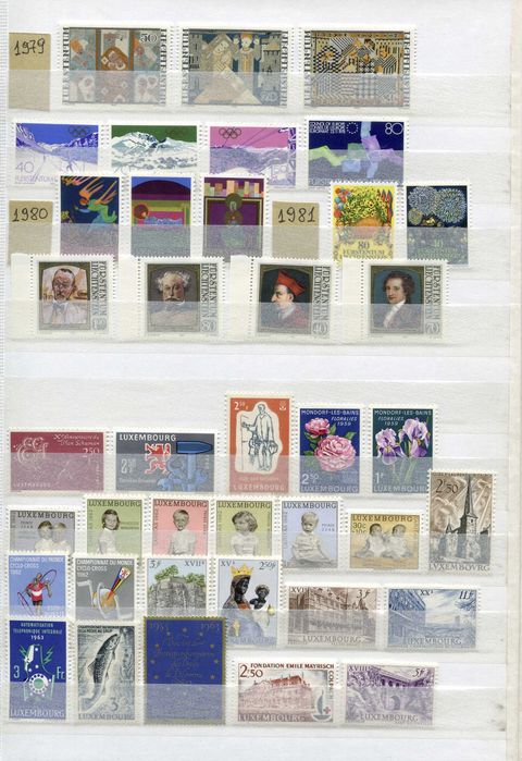 Албум SG A4 с 450 чисти марки (MNH) Сан Марино, Люксембург, Лихтенщайн