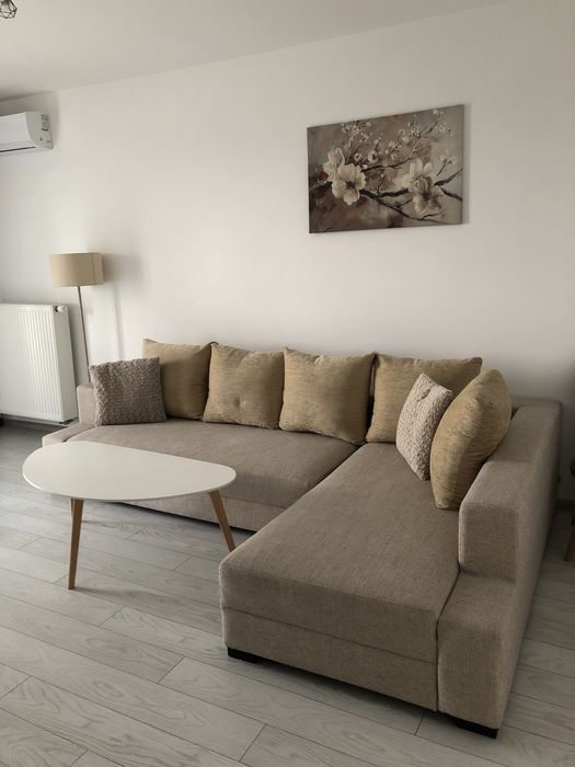 De inciriat apartament 2 camere decomandat
