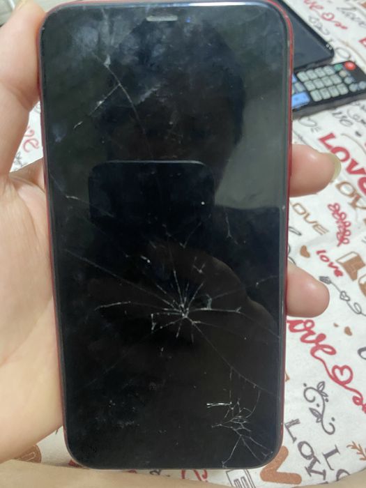 iPhone XR сатылады запчасть