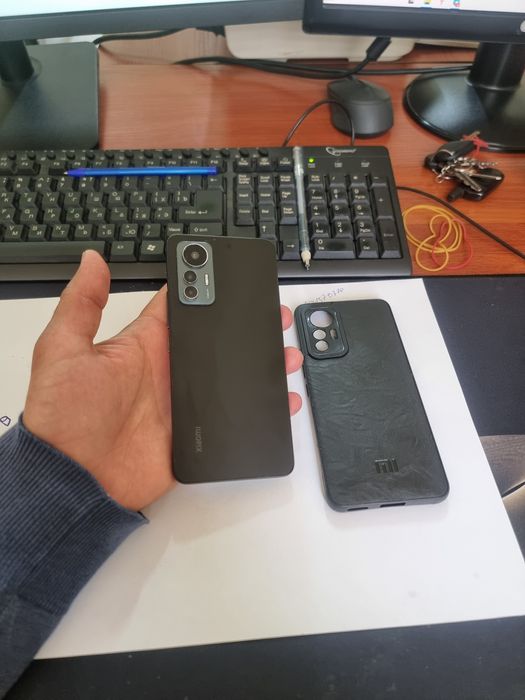 Xiaomi 12lite 8/128gb iwlawi zur aybi yuq tozza telefon